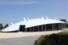 Pavillon Ã©vÃ©nementiel Ã  Brest (29) - exemple de réalisations de Charpentes bois  lamellé-collé
